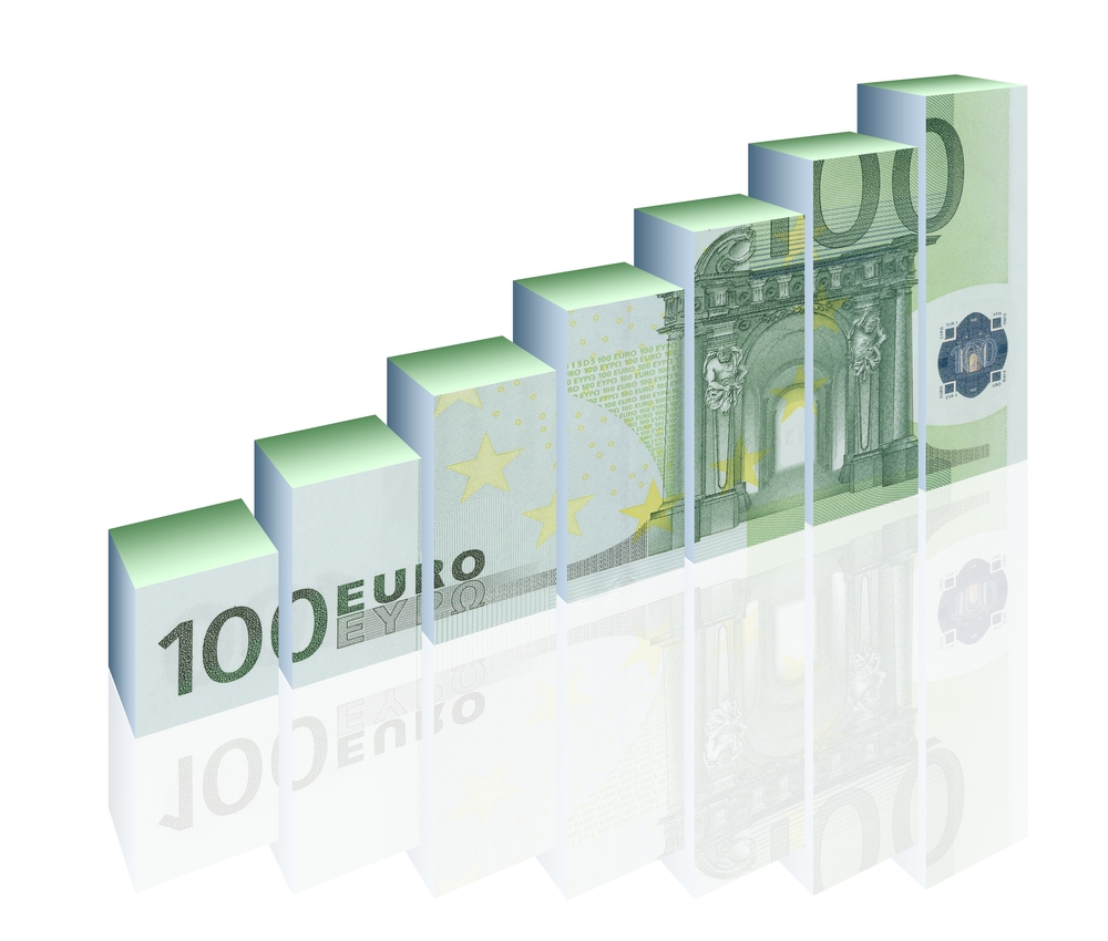 Τι κερδίζουν ελεύθεροι επαγγελματίες και αυτοαπασχολούμενοι το 2020 από τη νέα κλίμακα φόρου και την κατάργηση της εισφοράς αλληλεγγύης.